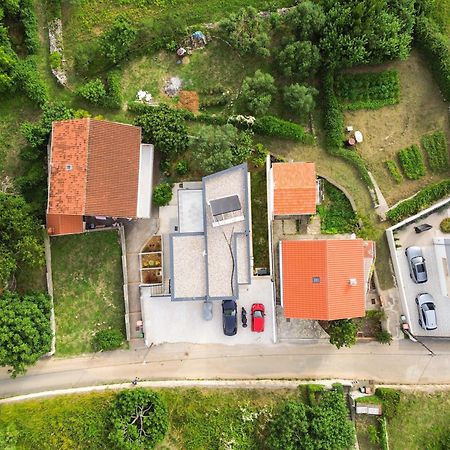 Luxury Apartments Vista Петрчане Экстерьер фото